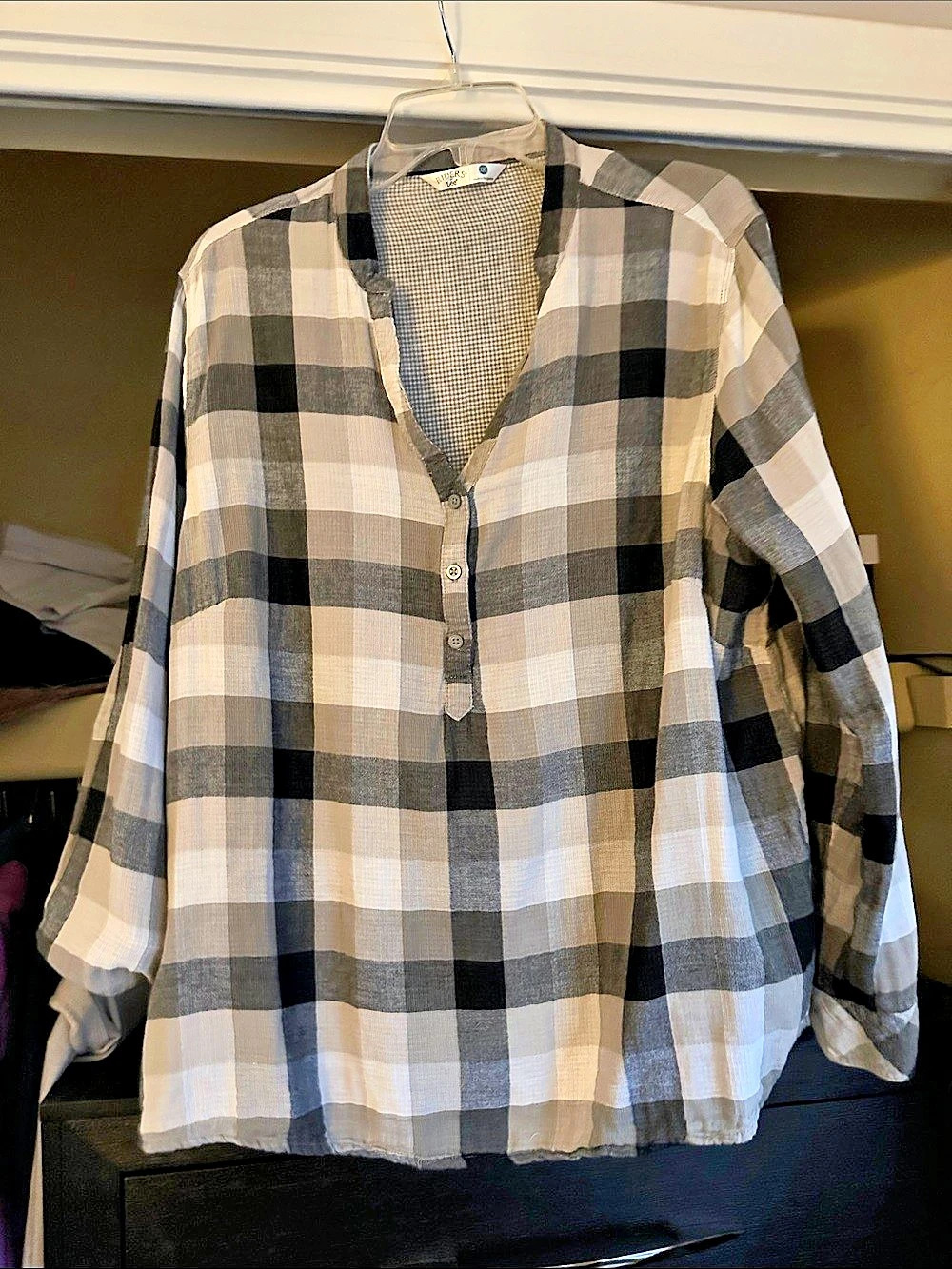 Riders by Lee Plaid Button Down Shirt in Gray & Black Like New